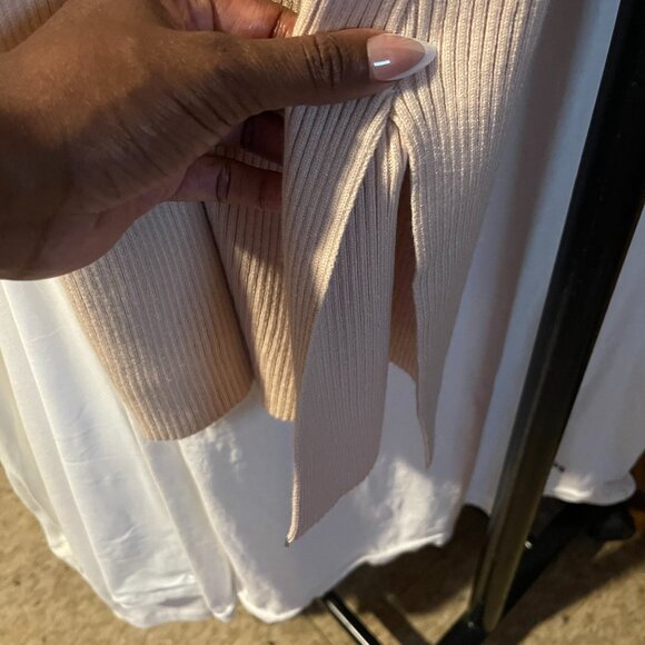 Micas Tan Sweater Midi Dress with Sweetheart Neckline & Side Slit – Small - Picture 3 of 3